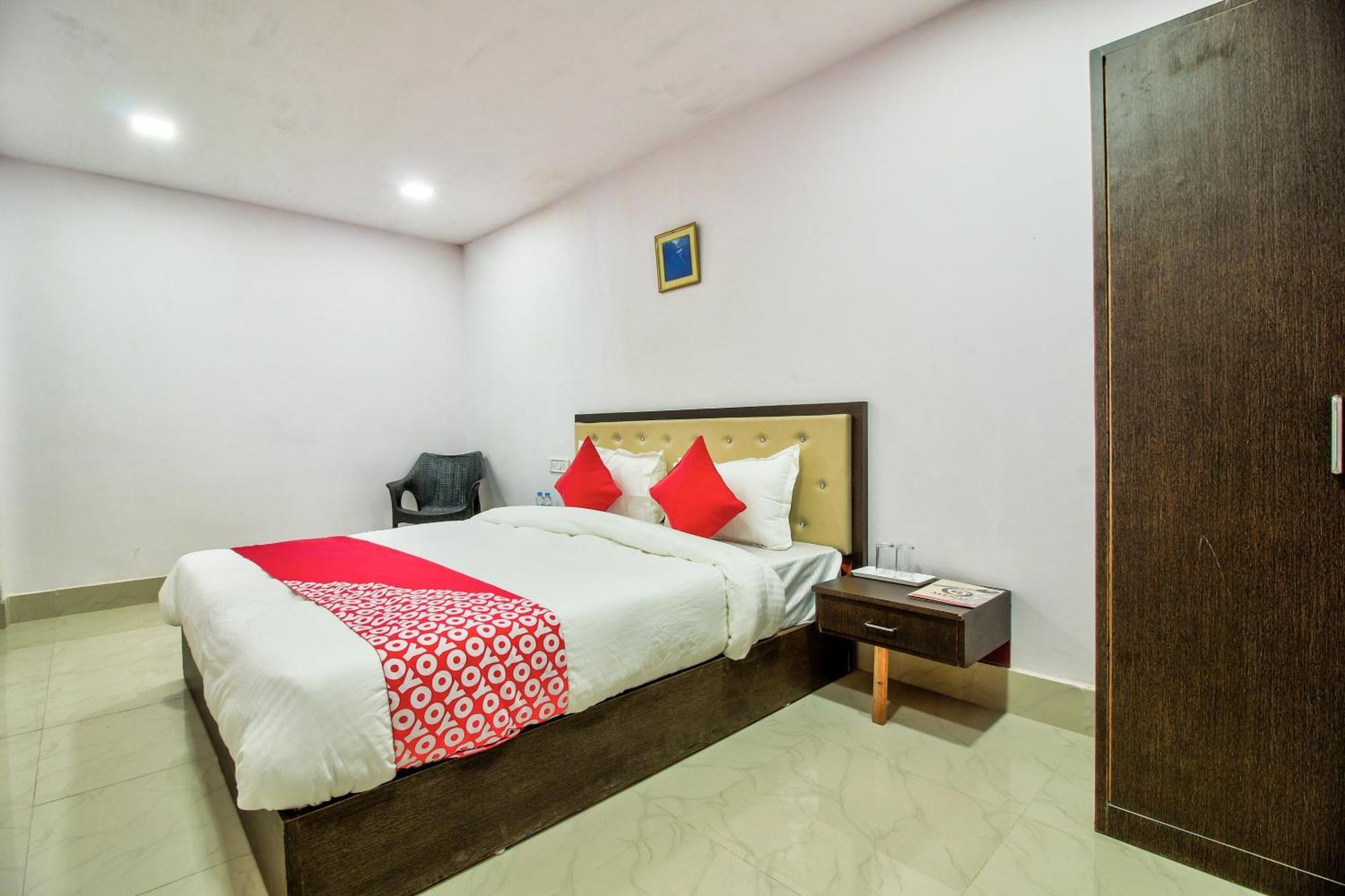 Oyo Flagship Spc & Span Hotell Jamshedpur Exteriör bild
